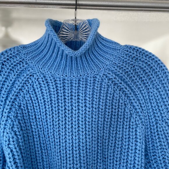 (NWT) Chunky Knit , Roll neck. Turtle Neck Sweater, Blue, Size XS - Picture 4 of 5